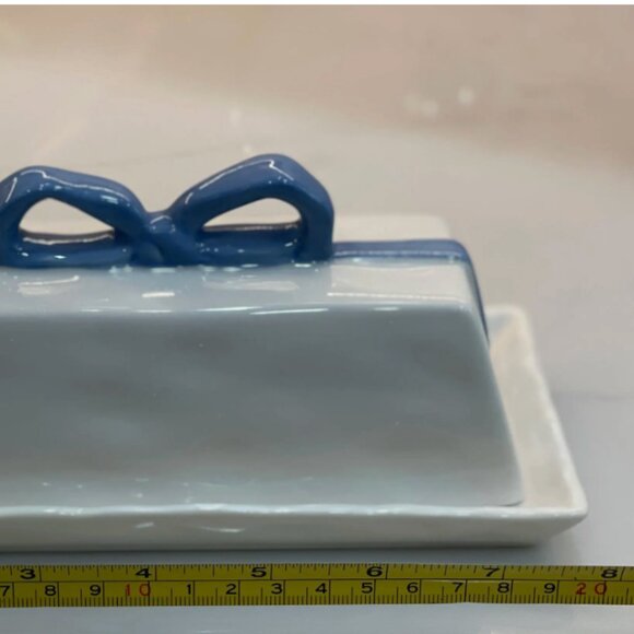 Put a Bow on it--vintage inspired butter dish in PINK by Anthropologie - Picture 6 of 6